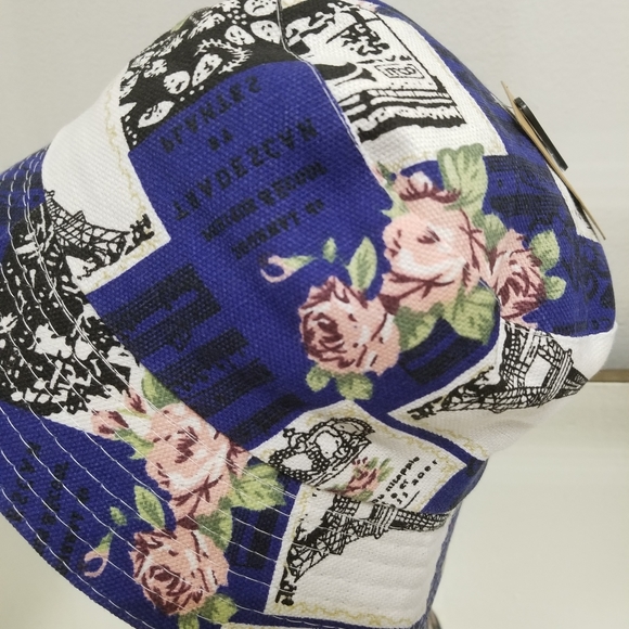 Navy Flower with Eiffel Tower Bucket Hat. - Picture 3 of 5